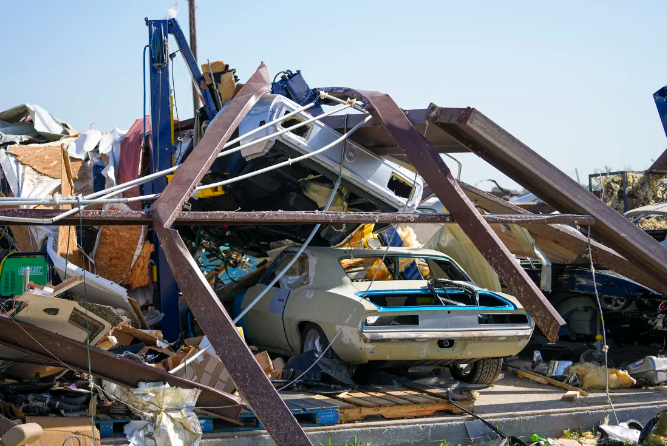 Tornadoes kill no less than 18 across the US
