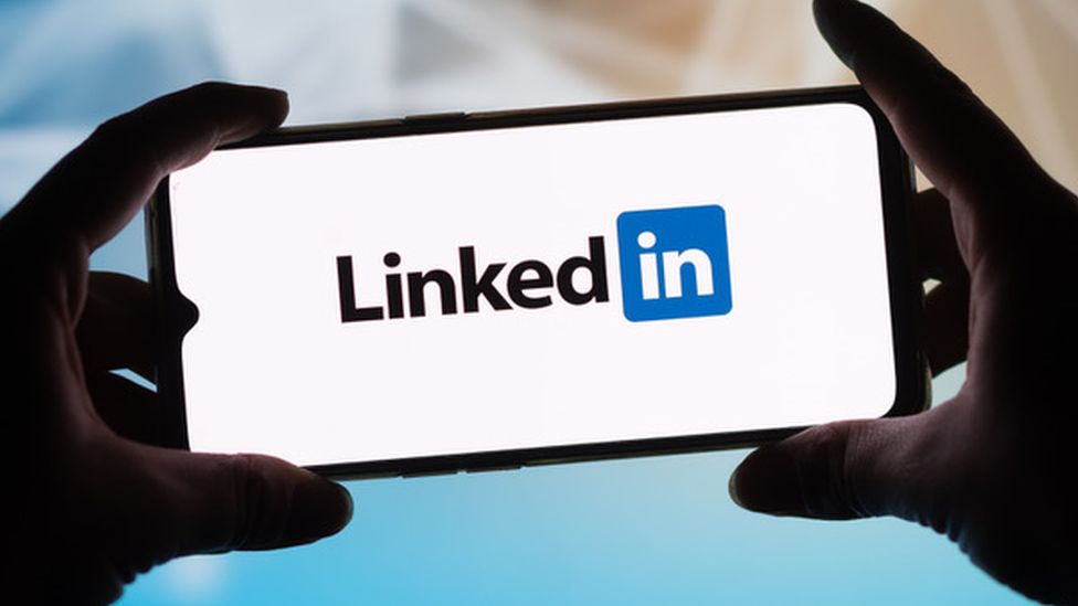 LinkedIn to shut down its china service, resulting in over 700 job cuts