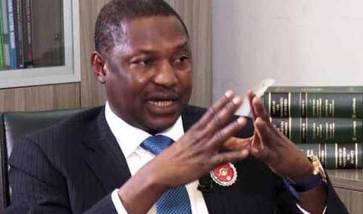 Minister of justice denies knowledge of alleged illegal oil sale