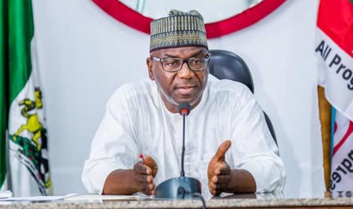 Kwara state govt distribute 1,000 life jackets to local government