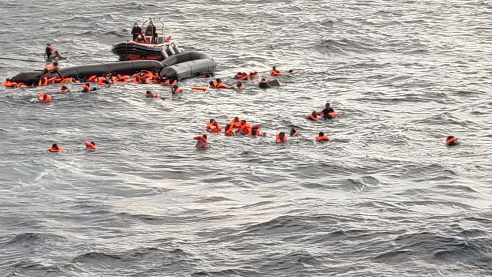 Tragedy as 11 migrants, including a child, die in shipwreck off Libyan coast