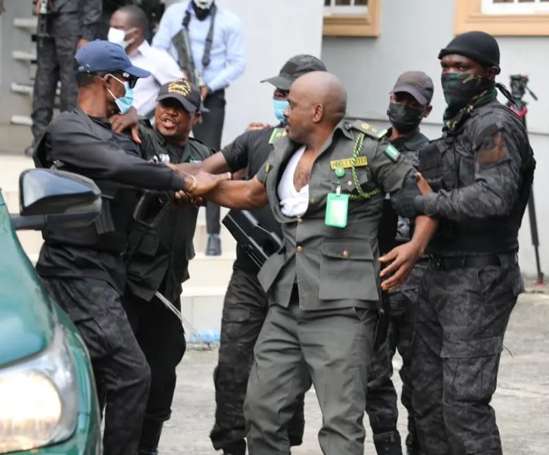 Lawyers condemn DSS and warders' clash as family protests Emefiele's re-arrest