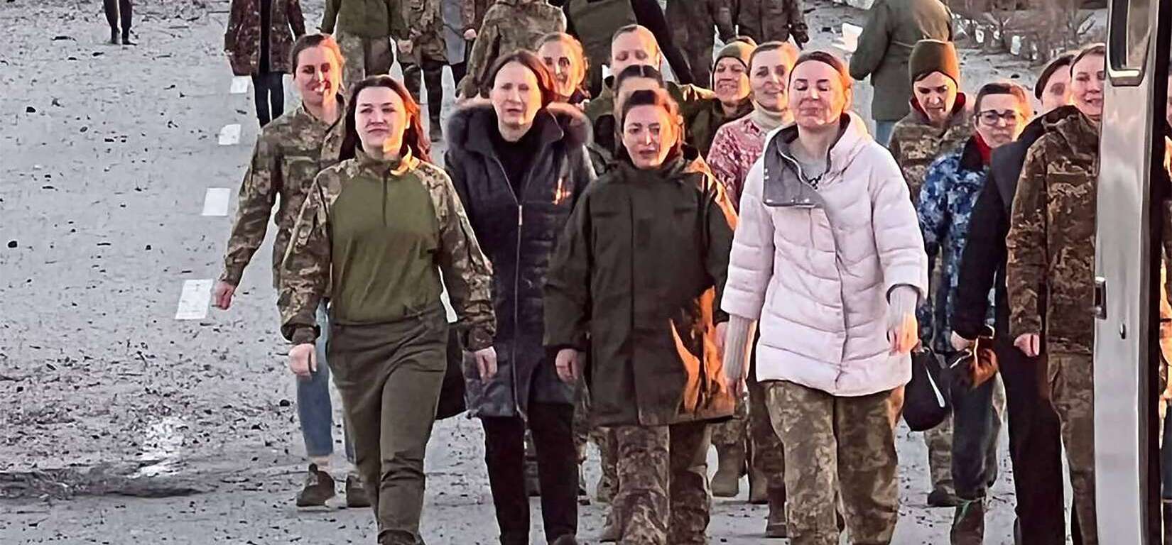 Russia and Ukraine conduct exchange of more than 200 prisoners each in latest swap