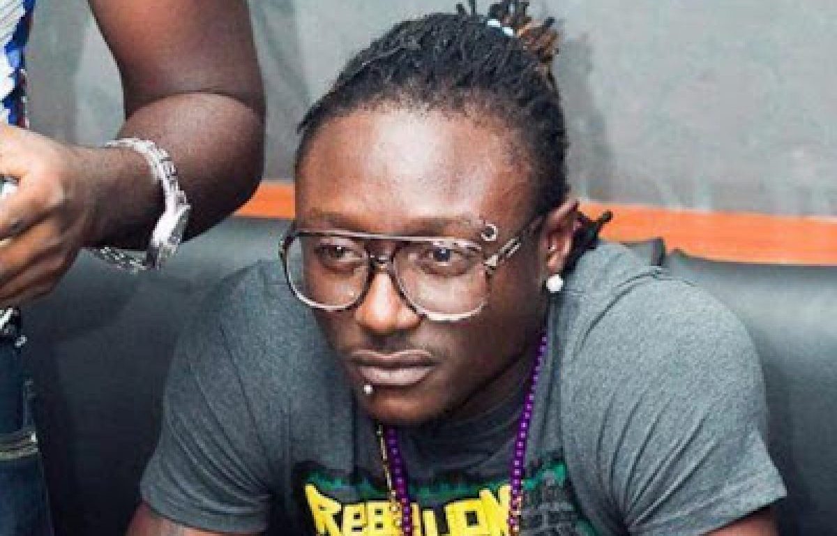 Singer Terry G celebrate100 days of ‘no smoking’