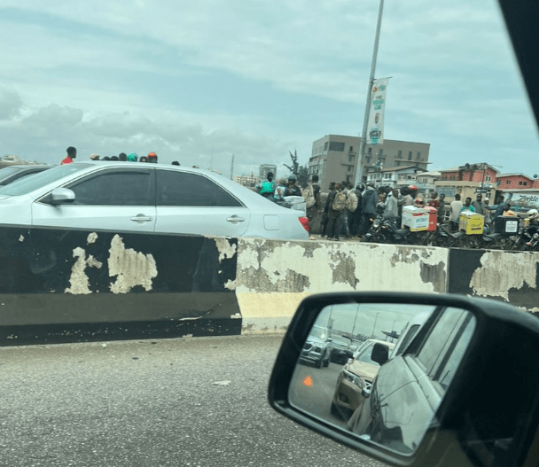 Body of dispatch rider who jumped into Lekki-Ikoyi link bridge lagoon found