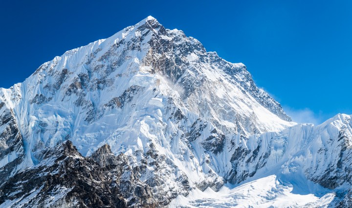 US mountaineer dies on Everest, marking fourth fatality of this climbing season
