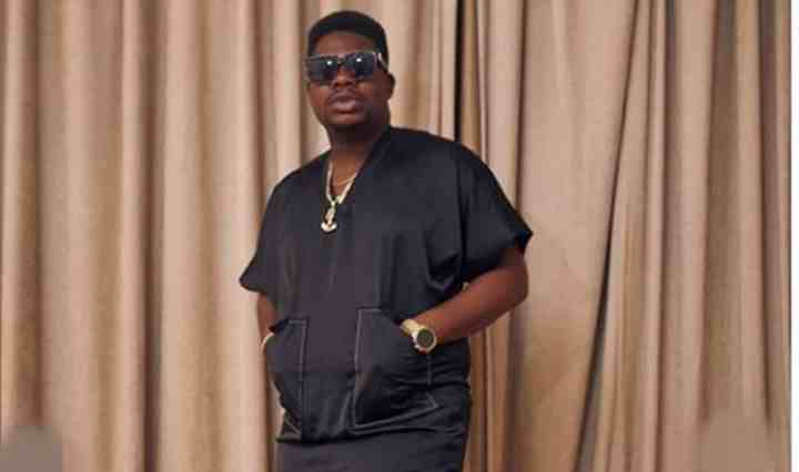 Mr Macaroni criticizes senate members sending themselves money for holidays amidst suffering in Nigeria