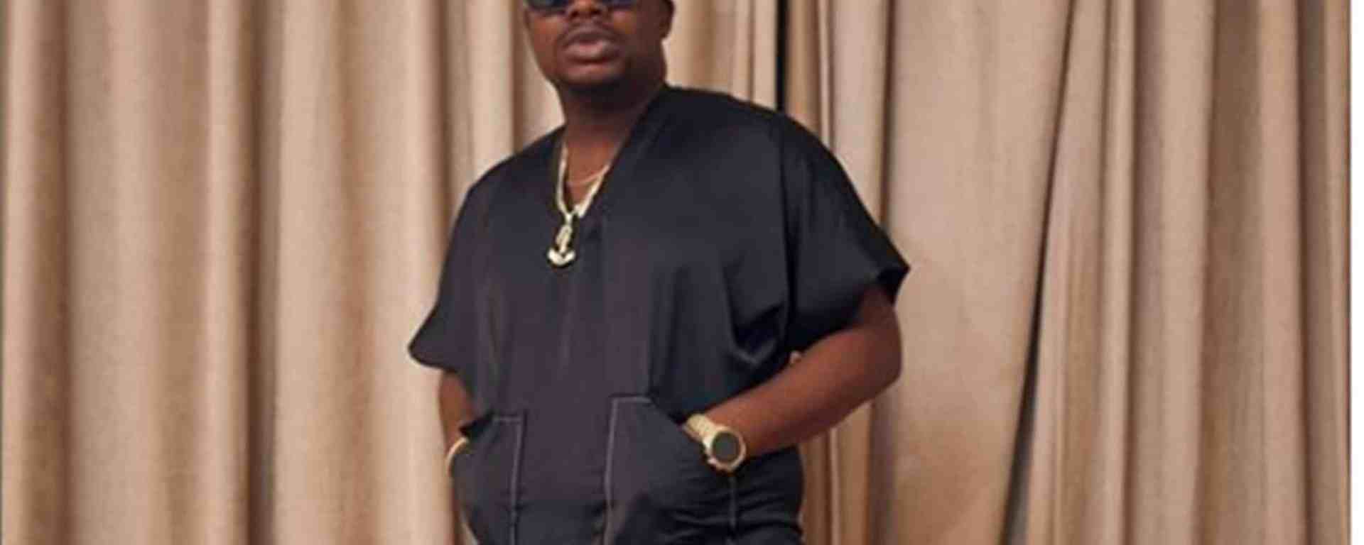 Mr Macaroni criticizes senate members sending themselves money for holidays amidst suffering in Nigeria