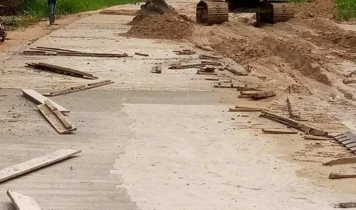 Two soldiers allegedly killed by gunmen, construction workers kidnapped in Rivers community