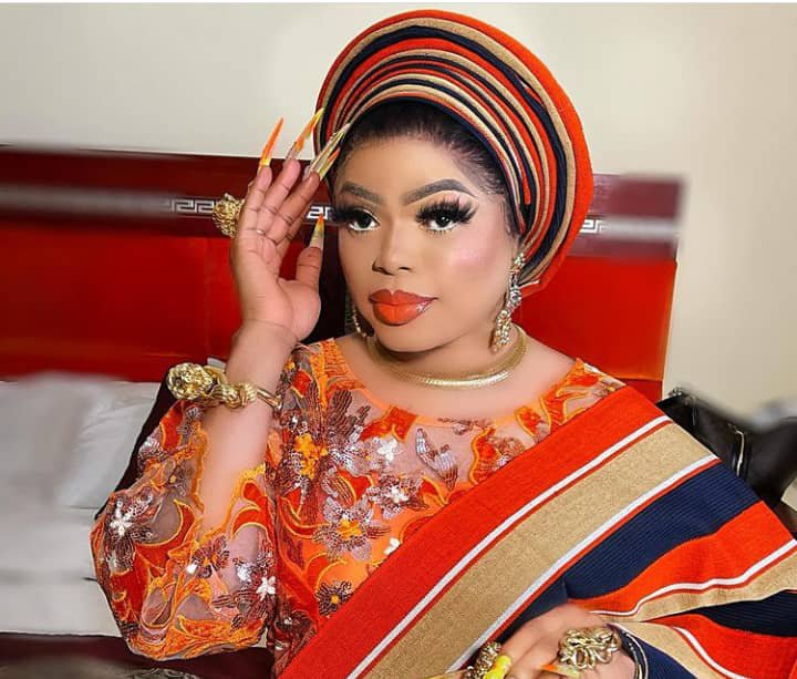 Bobrisky criticizes Samklef for attacking Davido, calling him a failed musician and blogger
