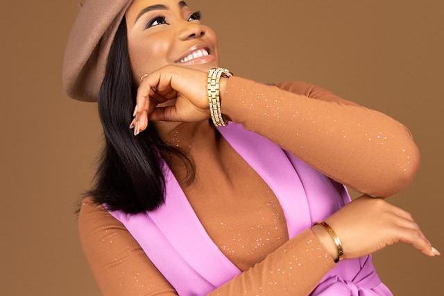 Mercy Chinwo celebrates hitting 100 million streams on Boomplay with her EP "Elevated"