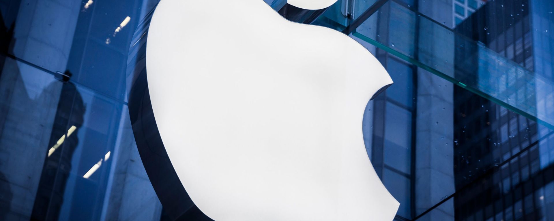 Apple partners with broadcom for US based 5G component development