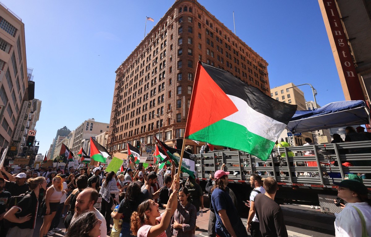 US and UK enforce travel ban on Hamas leaders