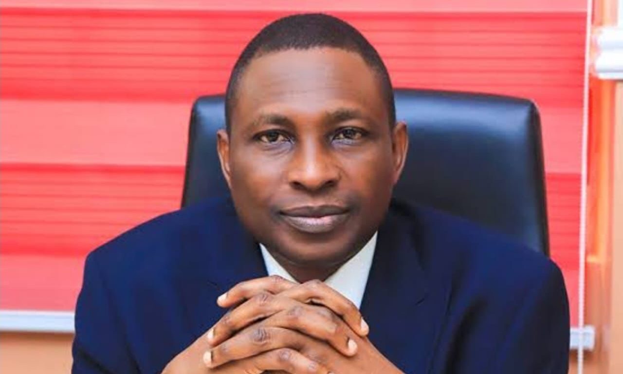 17-year-old hacker 'wows' EFCC chairman with impressive IT skills