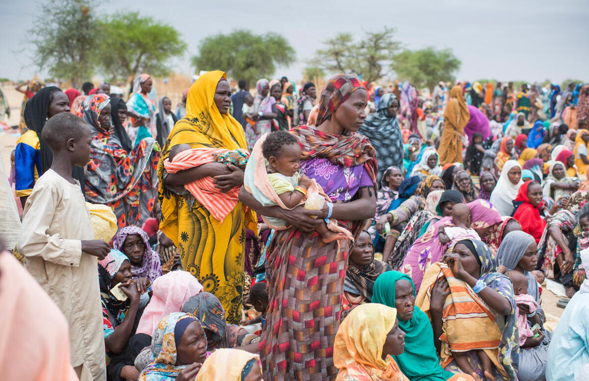 Over 300,000 Sudanese refugees seek refuge in Chad