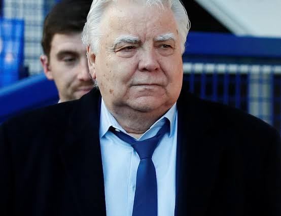 Everton chairman Bill Kenwright dies at 78