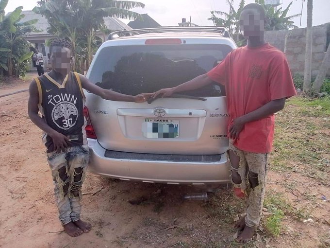 Auto-Dealer effects arrest of driver and security guard who tried selling their boss's car to him