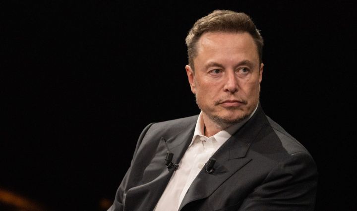 Elon Musk accused of having sex with SpaceX employee and asking another staff member to have his babies