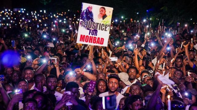 Sympathizers teargassed at Lekki tollgate during Mohbad tribute event