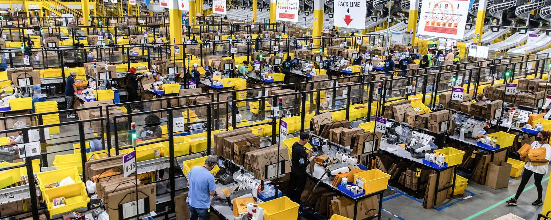 US job growth slows while unemployment rate remains low