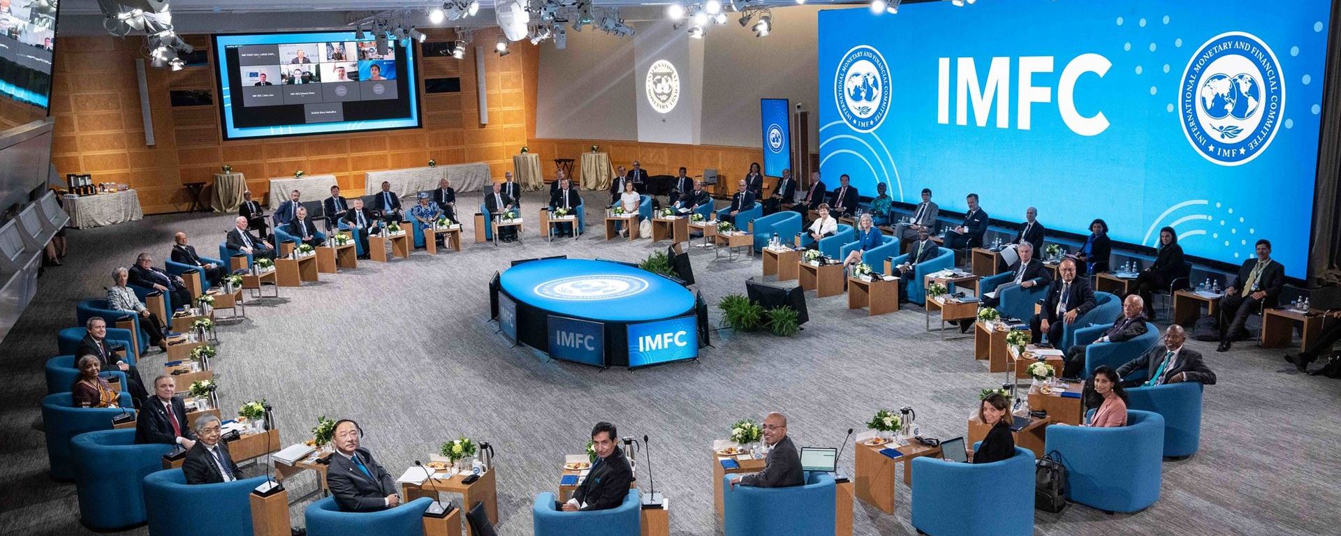 IMF chief urges United States to resolve debt dispute without delay