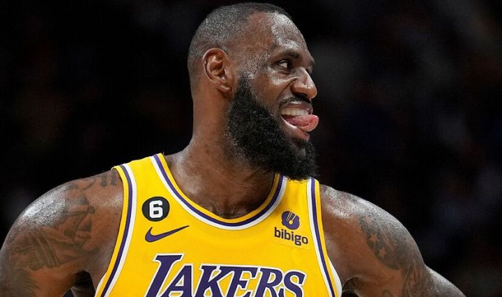 LeBron James affirms decision to continue playing, dismisses retirement speculations