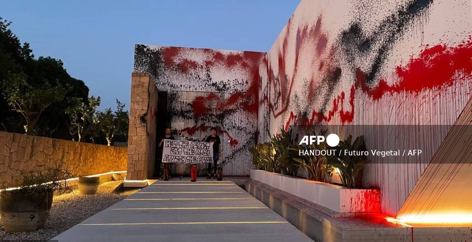 Messi’s mansion vandalised by climate activists