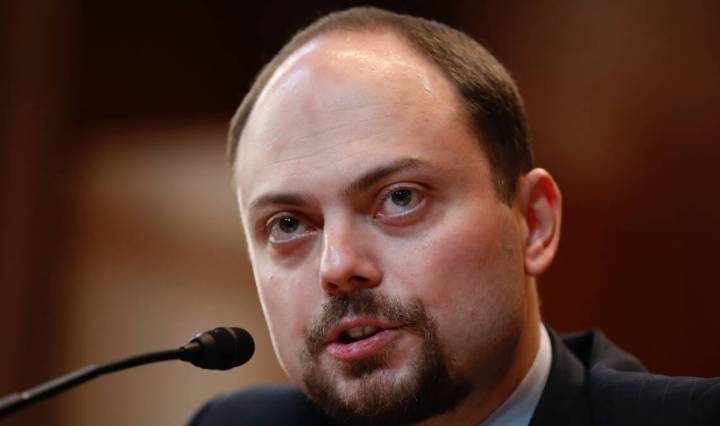Russian opposition figure, Vladimir Kara-Murza, sentenced to 25 years in jail