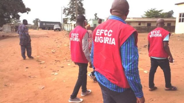 EFCC apprehends 19 Akwa Ibom State University students over internet fraud